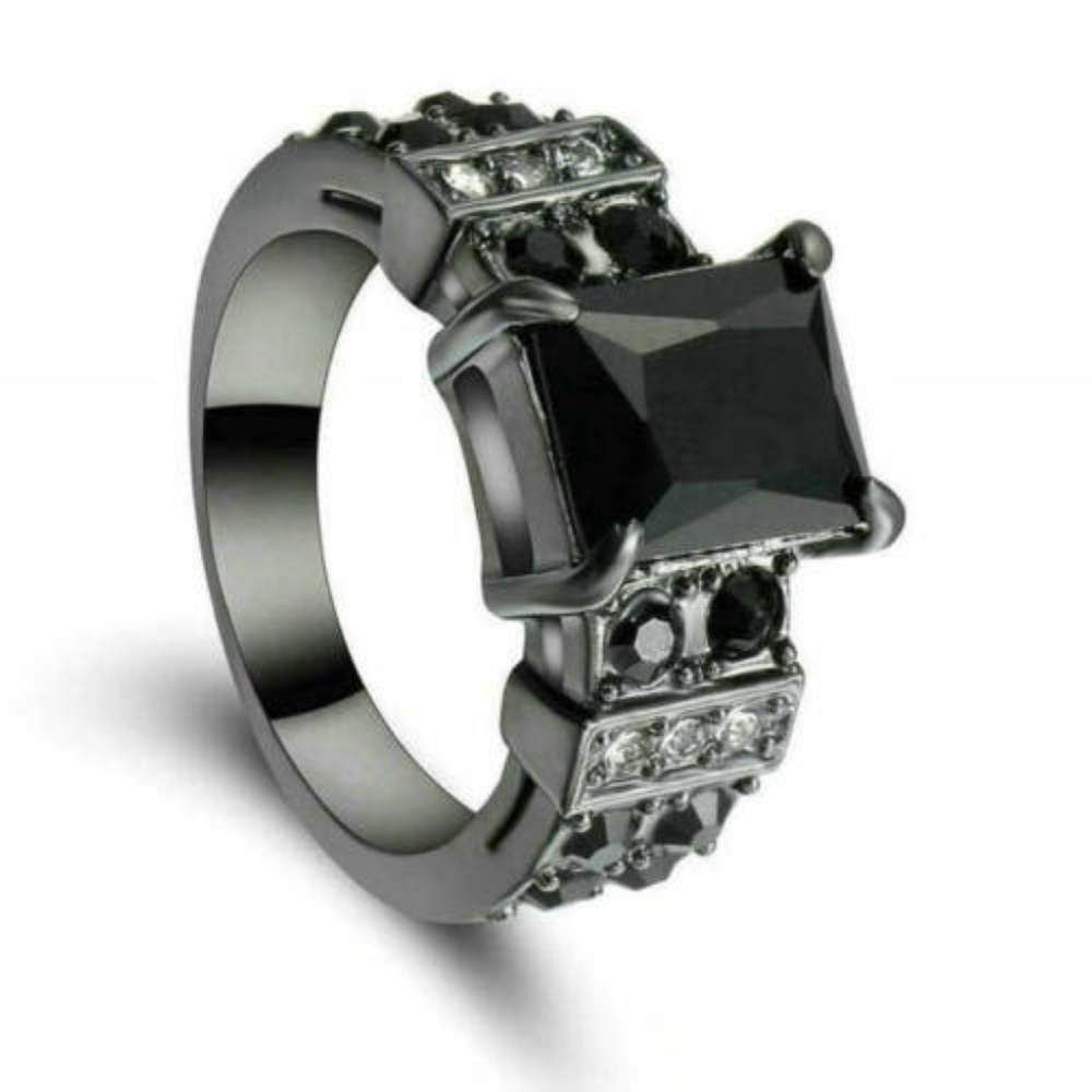➰Stunning Engagement Ring - Picture 1 of 2